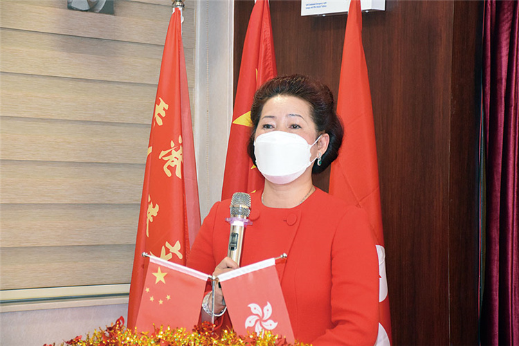 香港文昌社團聯會（香港文昌同鄉會）積極抗疫 共克時艱 符文靜會長攜會員義工堅守防疫一線傳遞愛心